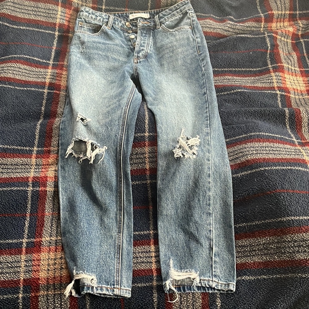 TNR Distressed Mom Jeans size 27